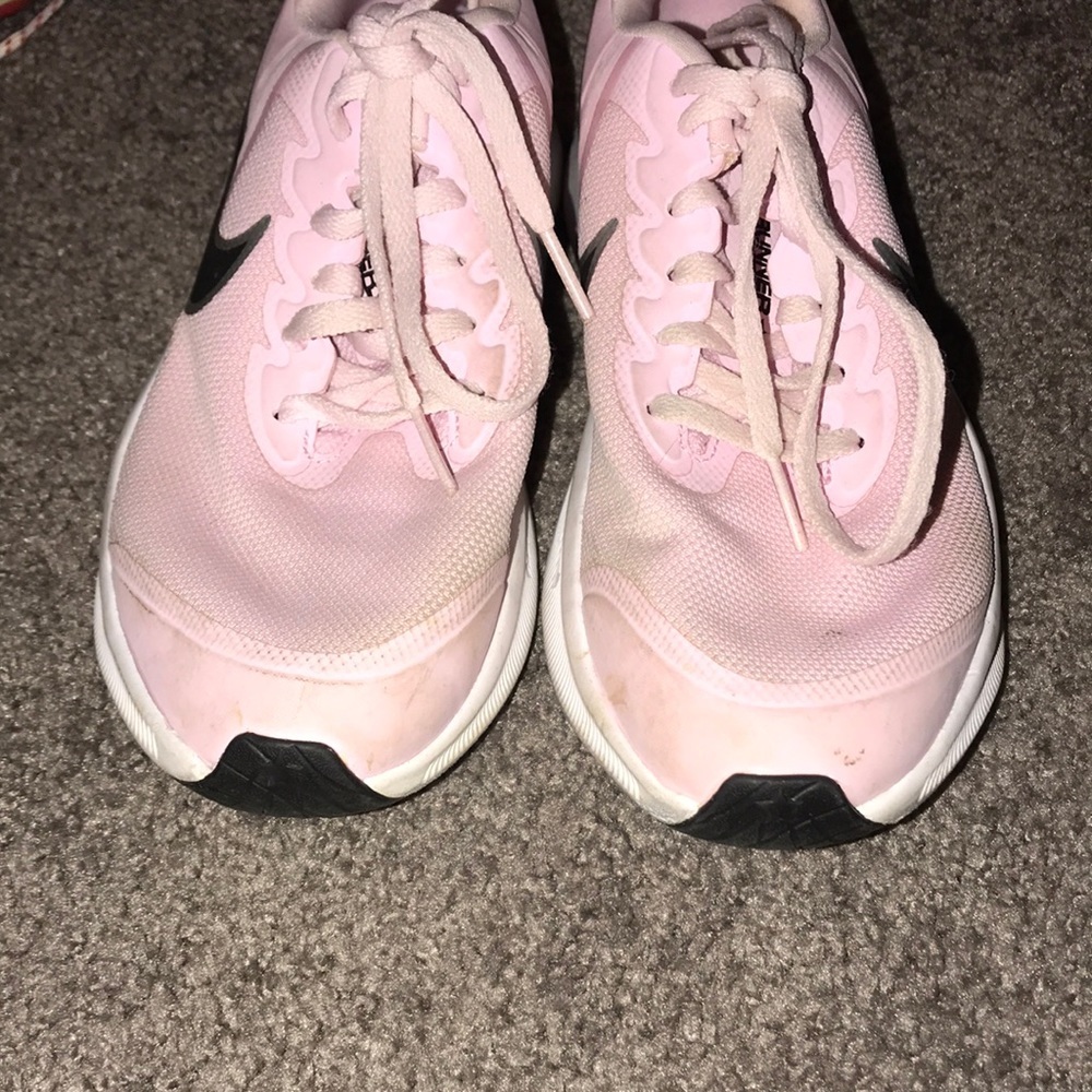 Nike girls sneakers